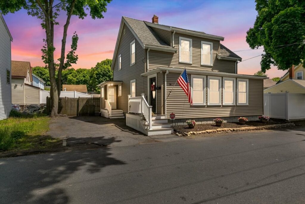 16 Savory St 