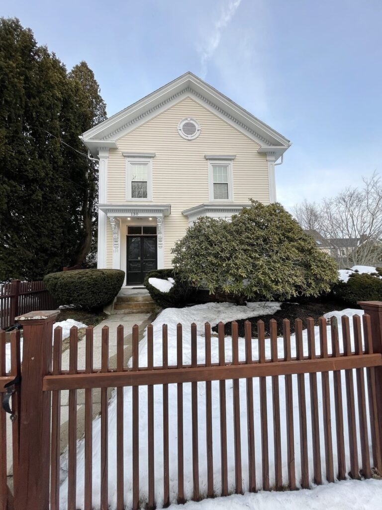 130 Pine St 