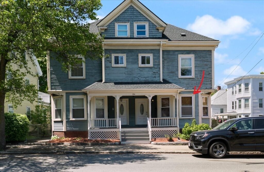 354 Cabot St 