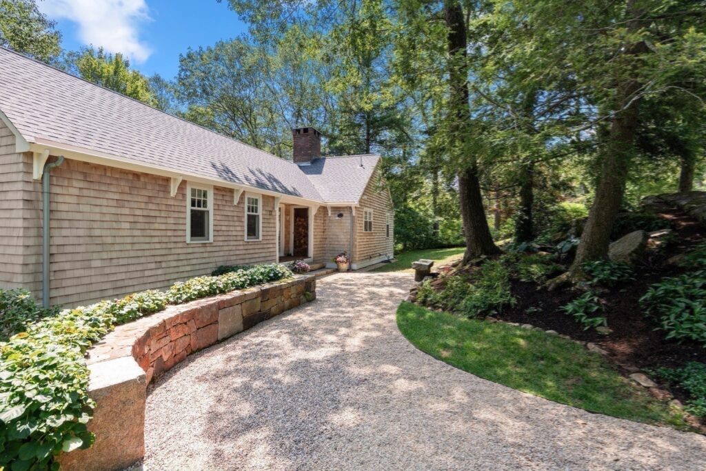 17 Woodcrest Rd 