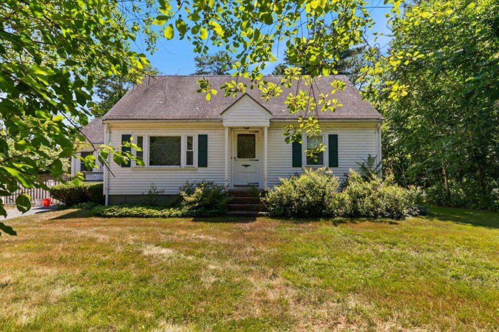 12 Standley St 