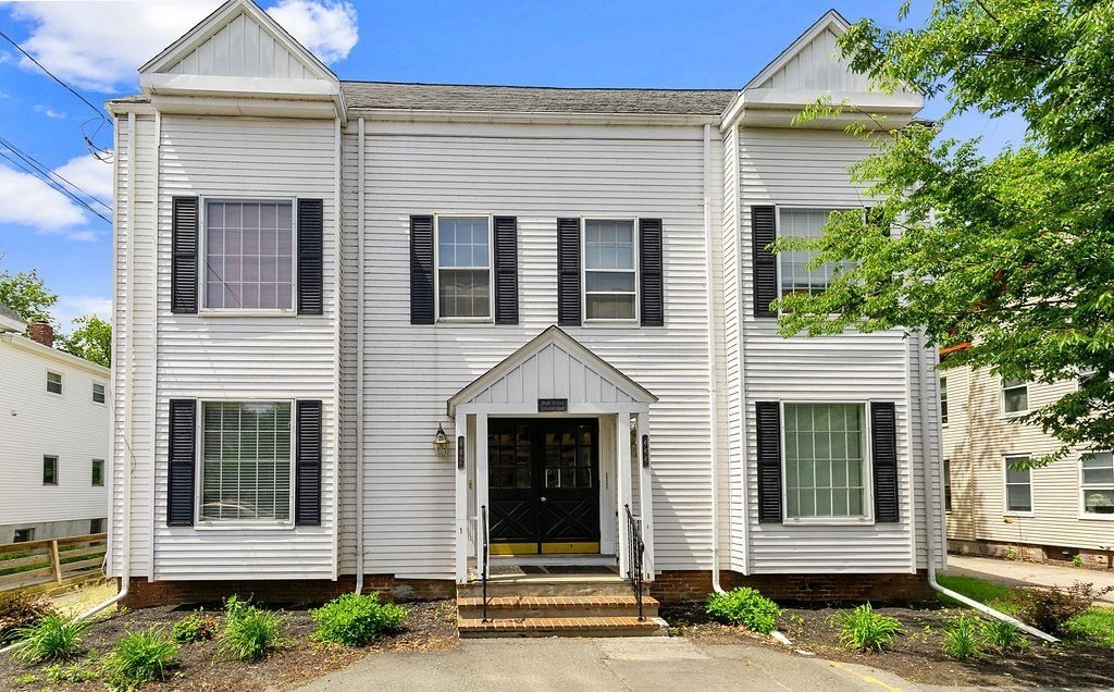 444 Main Street 