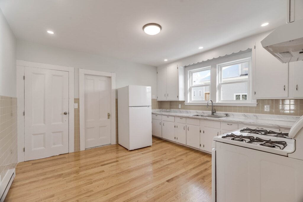 11 Willow Avw 