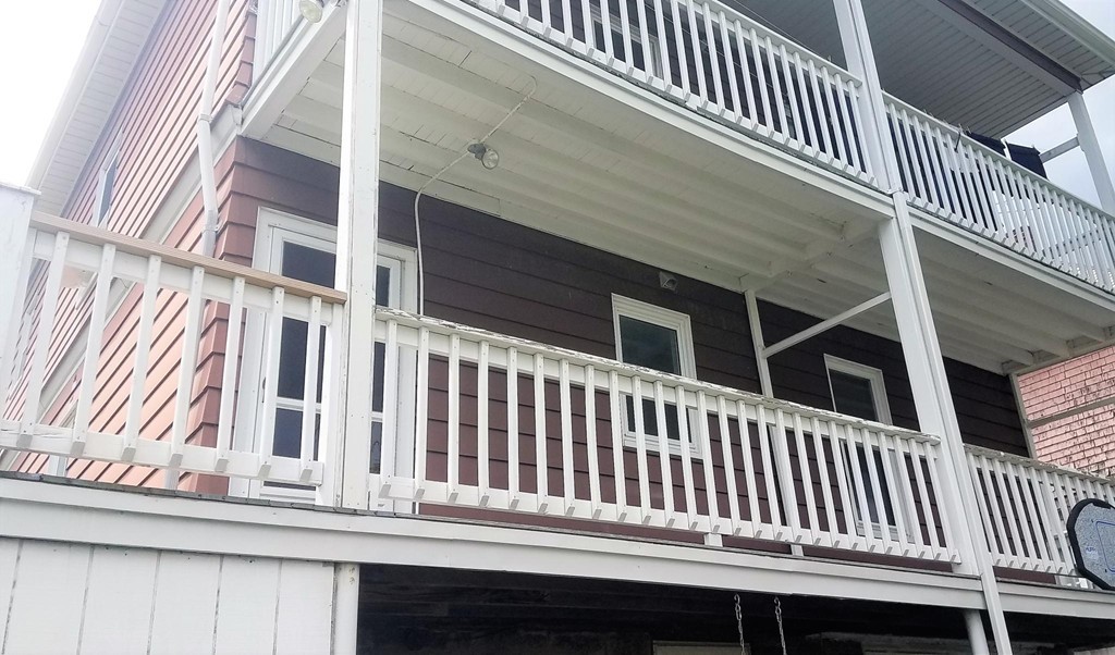117 Loring Ave 