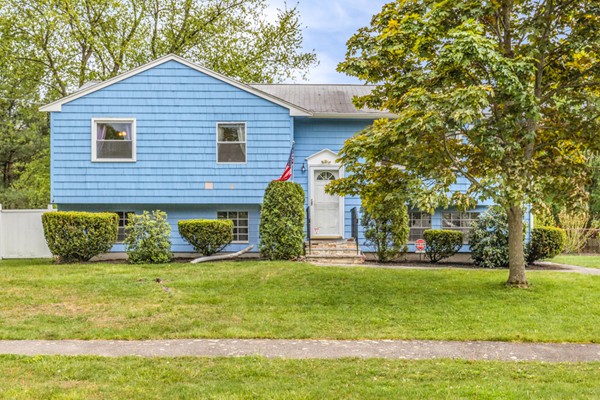 16 Meadow Dr 