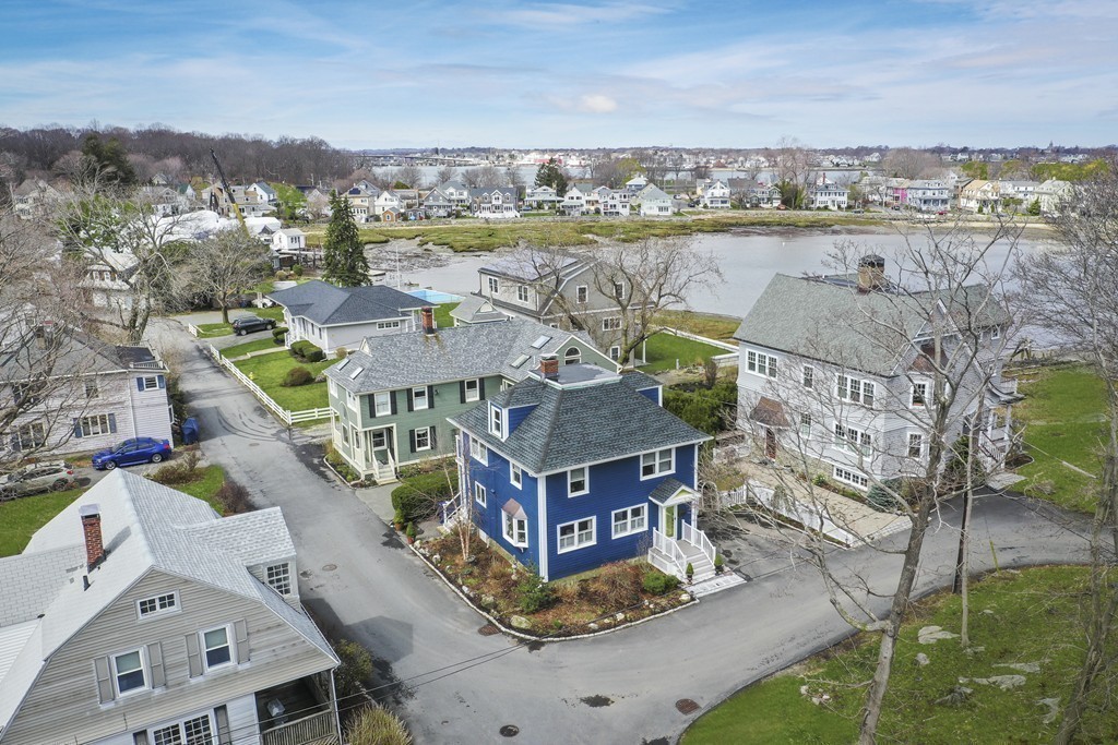 19 Winter Island Rd 