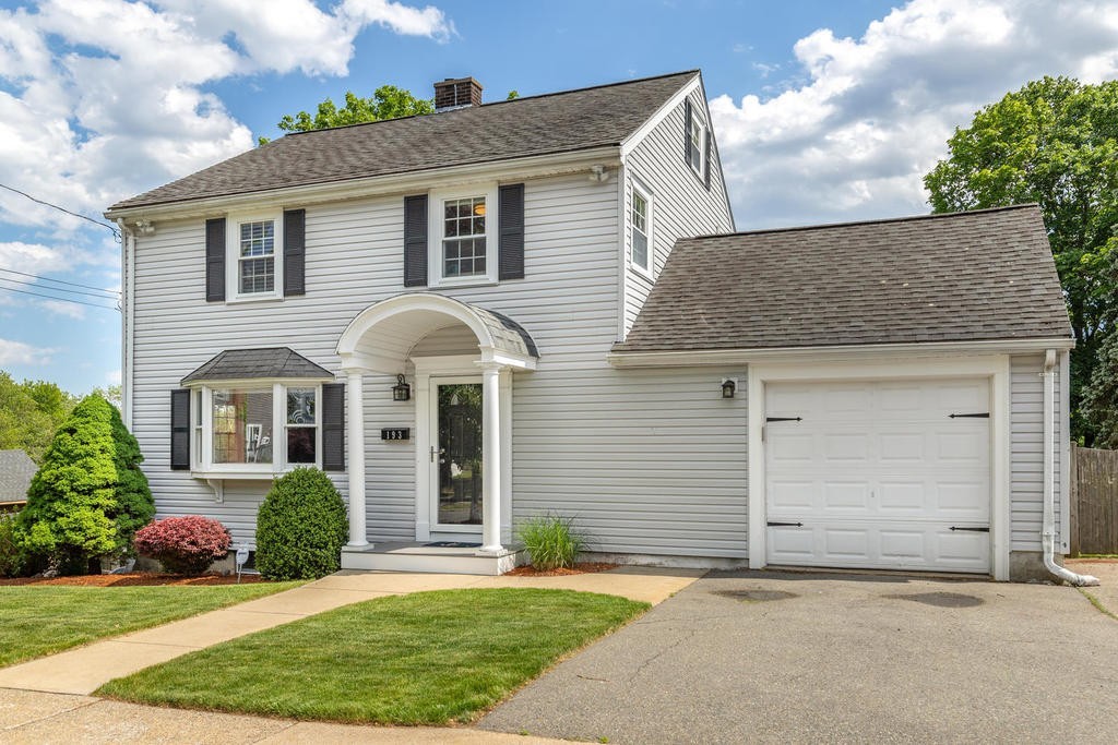 193 Laurel St 