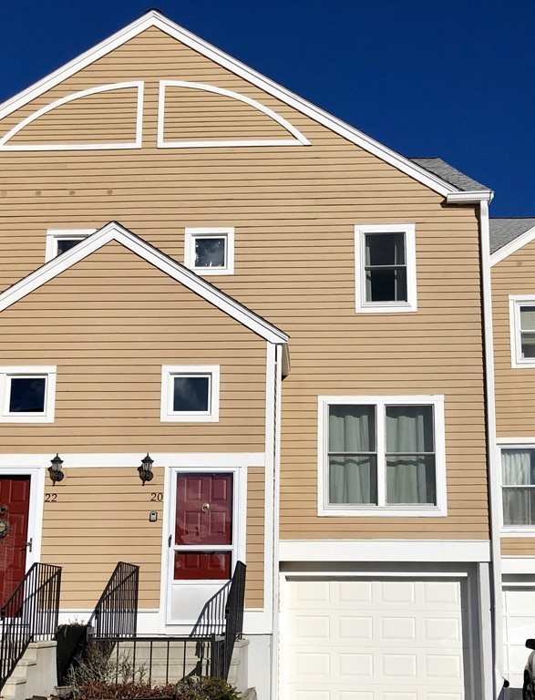 20 Camelot Dr 