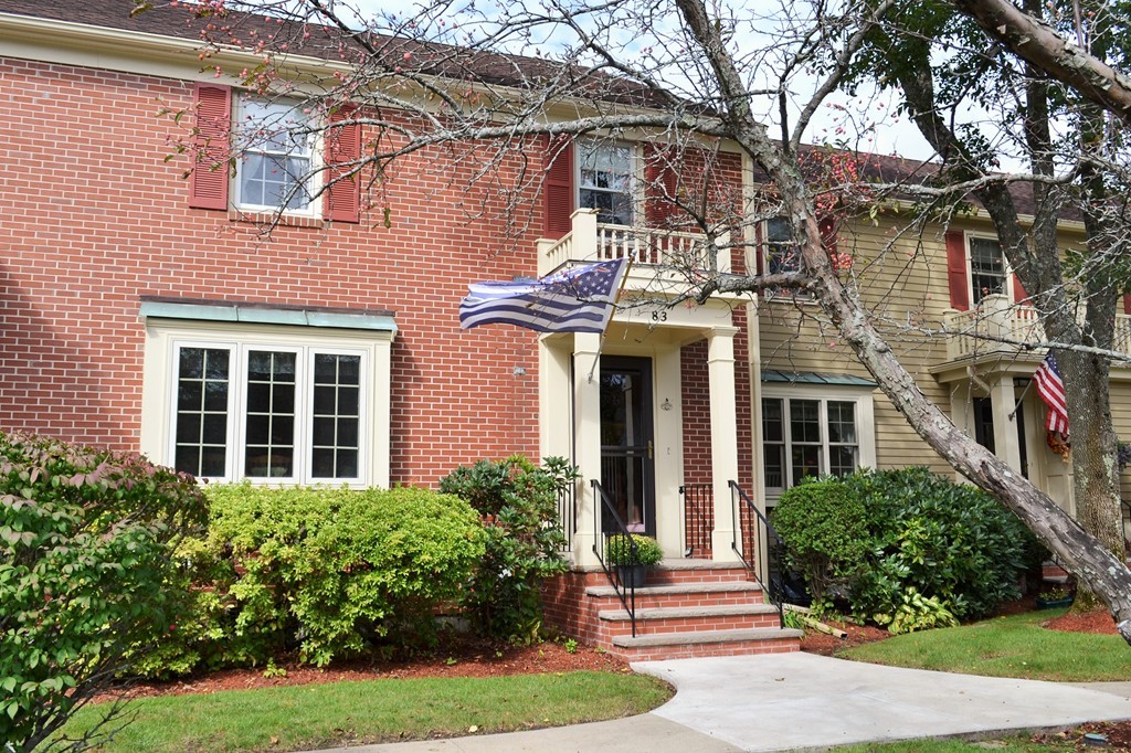 83 Village Post Rd 