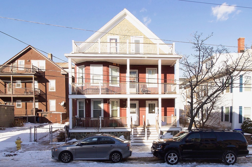 1 Chase St 
