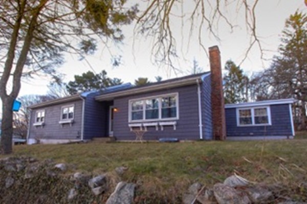 11 West Circle 