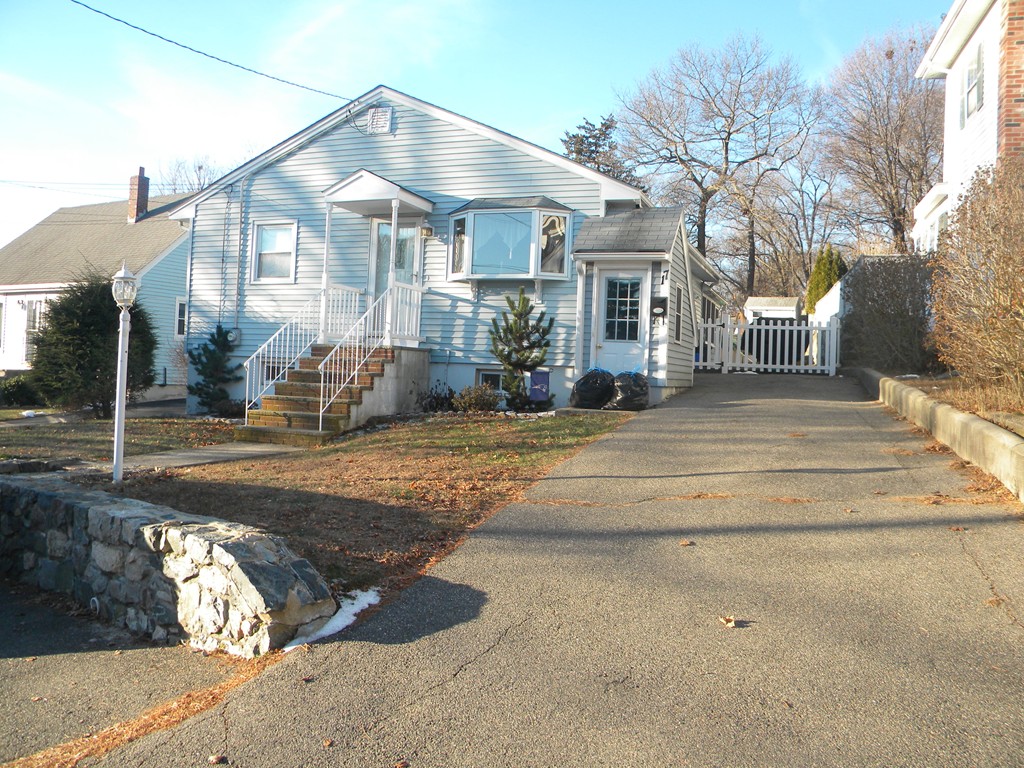 17 Sylvester Ave 
