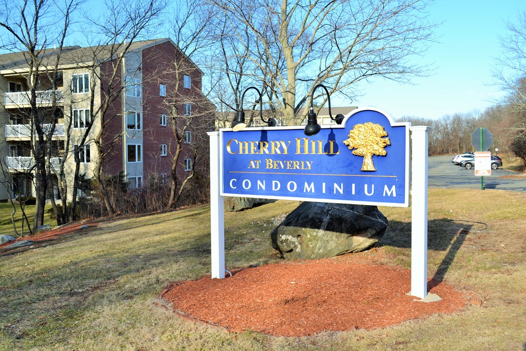 2 Duck Pond Rd 