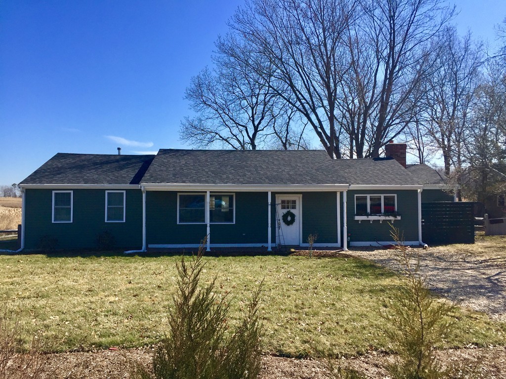 37 Jeffreys Neck Rd 