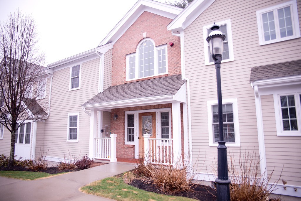 410 Salem St 
