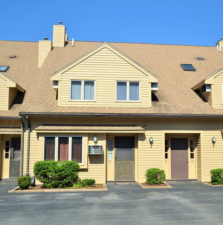 47 Casablanca Ct 