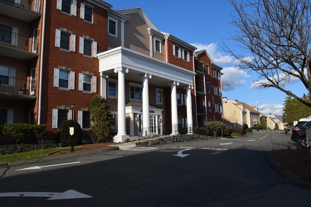 70 Weatherly Dr 