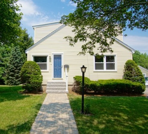 90 Poplar St 
