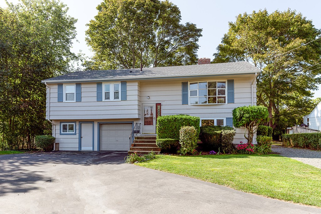 8 Ames Rd 