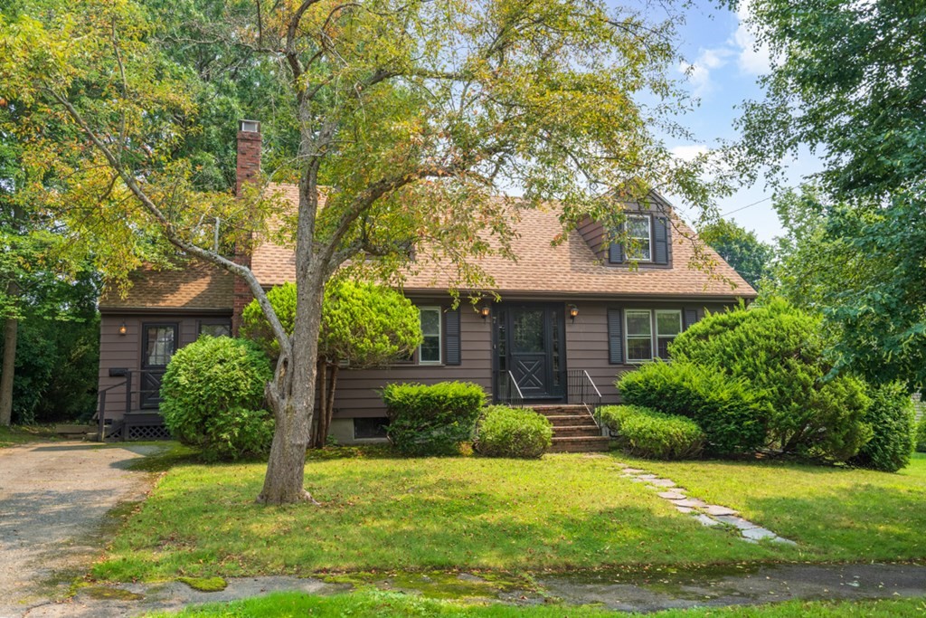 7 Colonial Road 