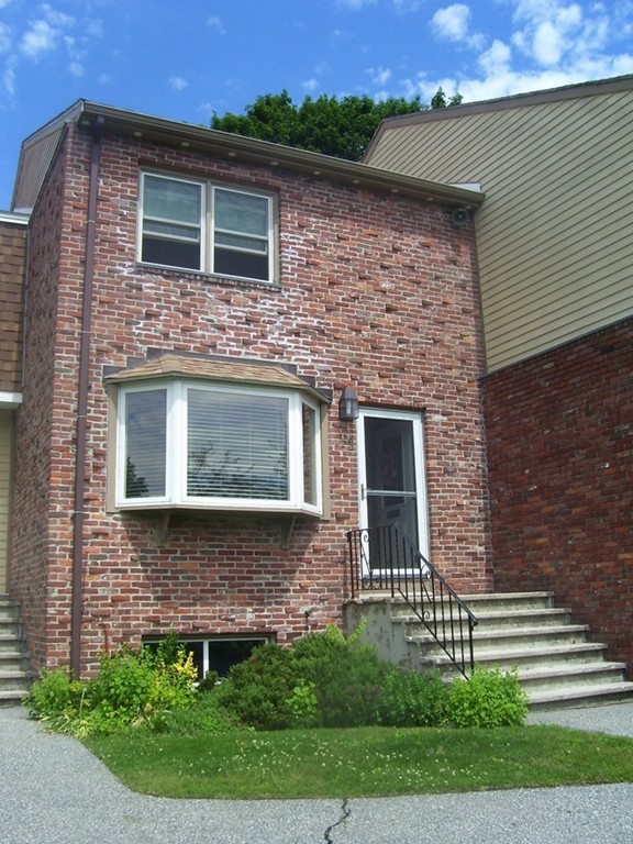 6 Loring Hills Ave 