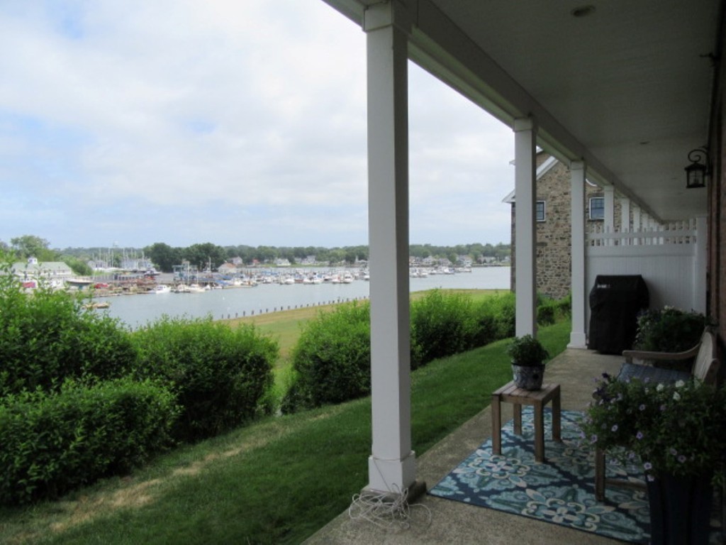 152 Water St 