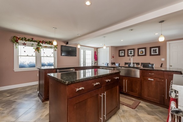 27 Strafford Rd 