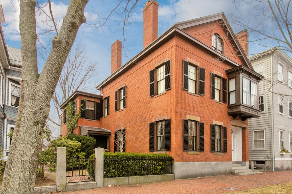 24 Winter St 