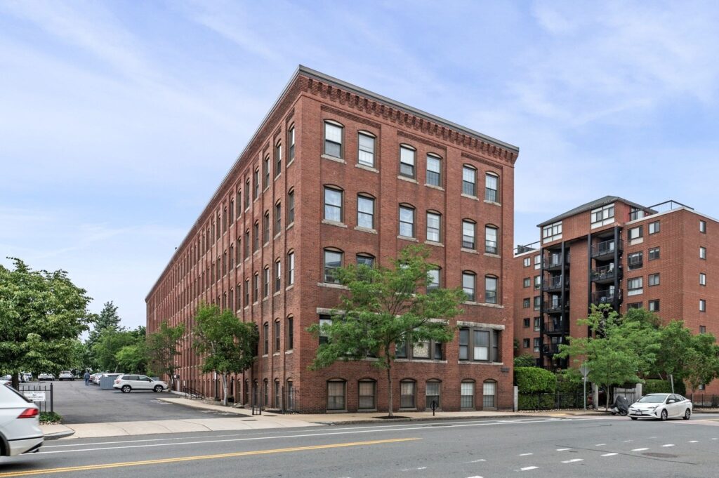 50 Rantoul St 