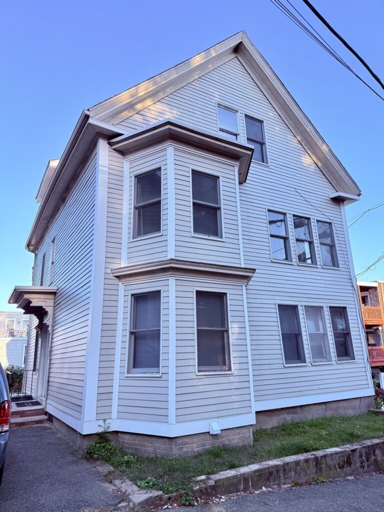 2 Chase St 