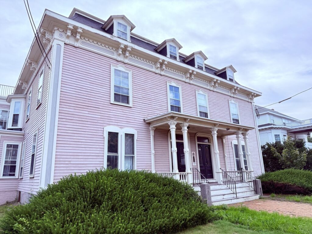 265 Lafayette St 