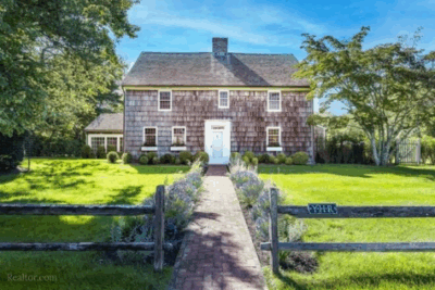 Colonial house built in 1776