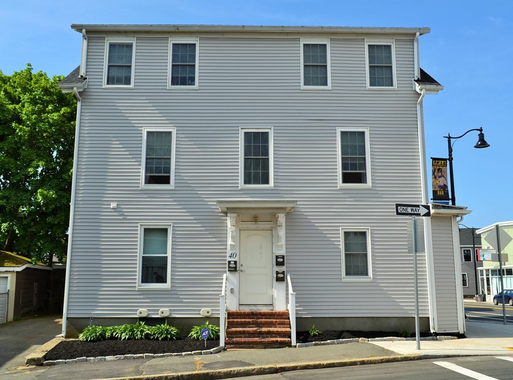 40 West Dane Street 