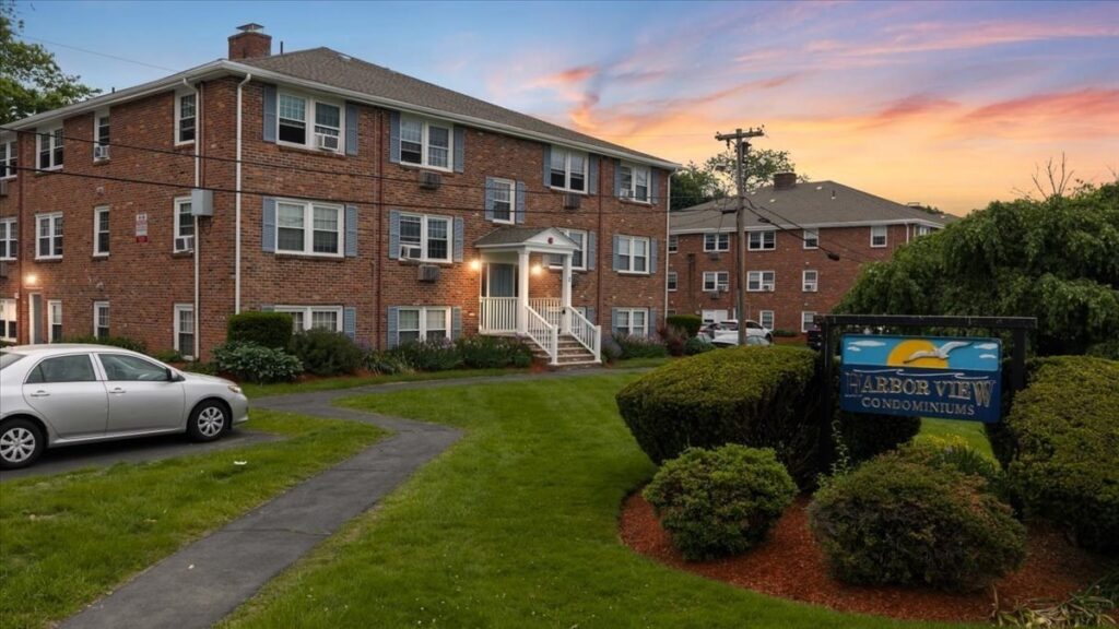 2 McDewell Ave 