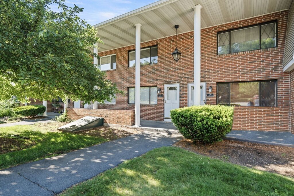 25 Farrwood Dr 
