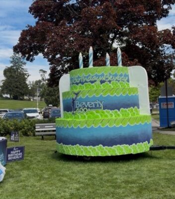 Beverly 400 Cake at LobsterFest
