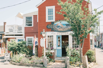 The oldest gift shop in Rockport, open since 1935. They still make pewter on-site.